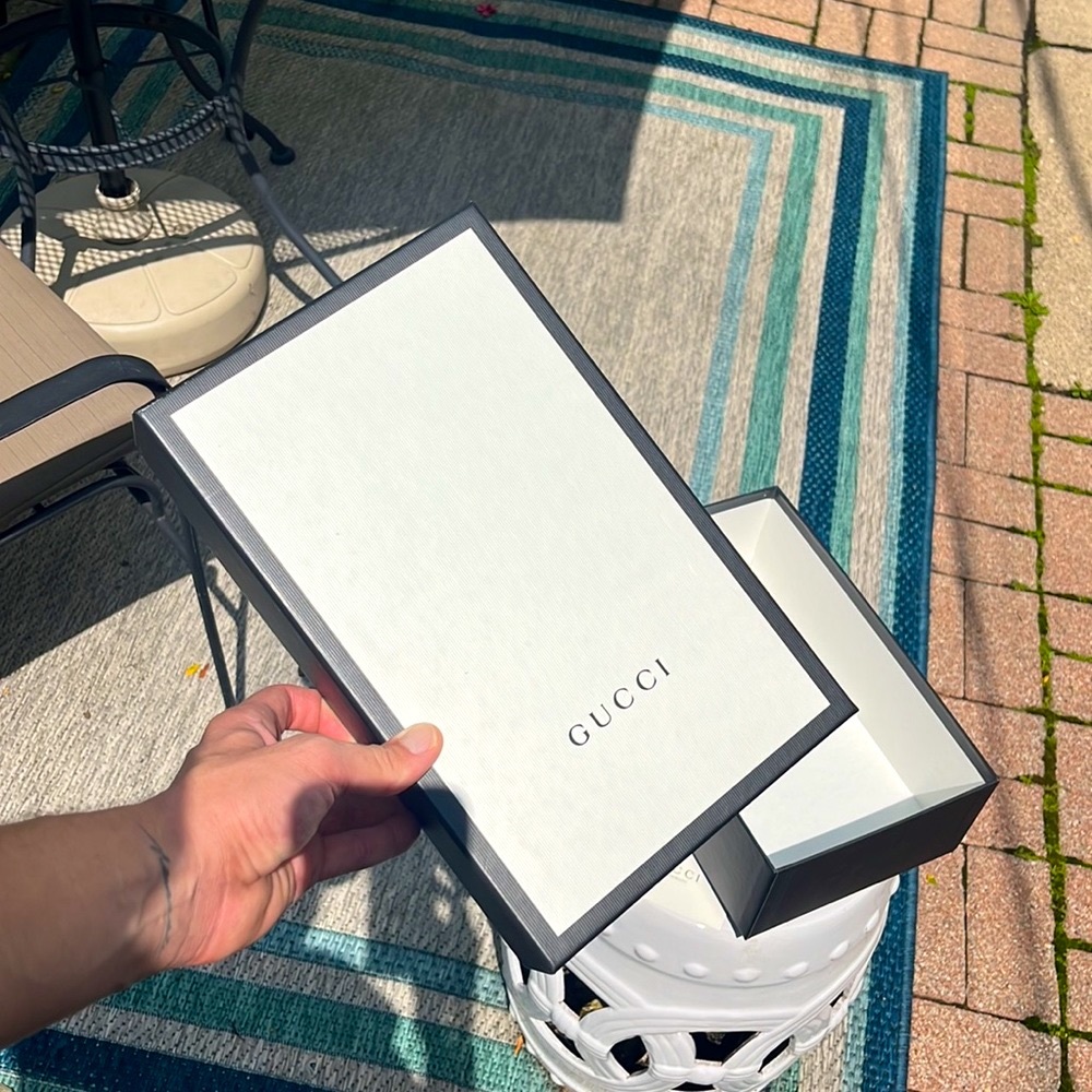 GUCCI | Shoe Box Black & White - Picture 2 of 4
